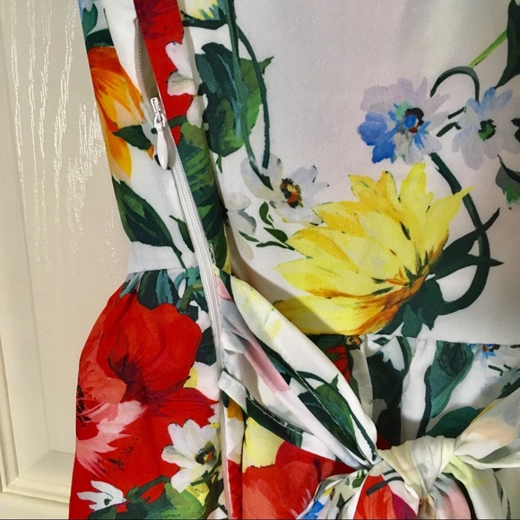 White Floral Midi Dress - Picture 4 of 5